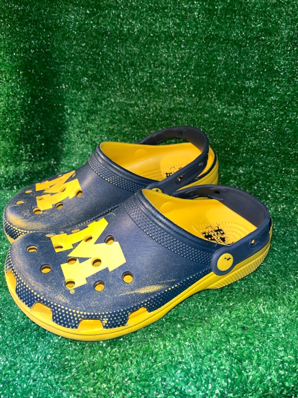 CROCS University of Michigan Wolverine Collectible Size 9 Men's/11 Women's